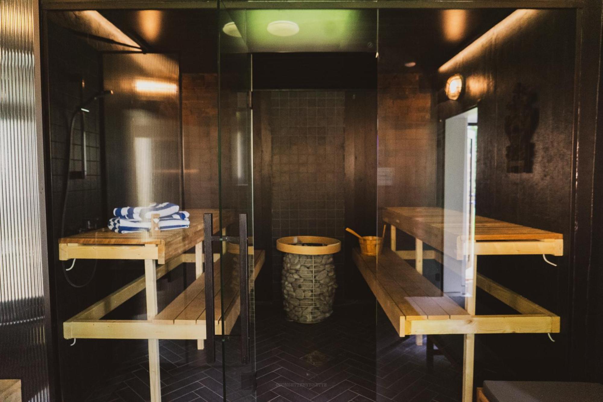 Mia Glamping Hotel Orissaare Bagian luar foto