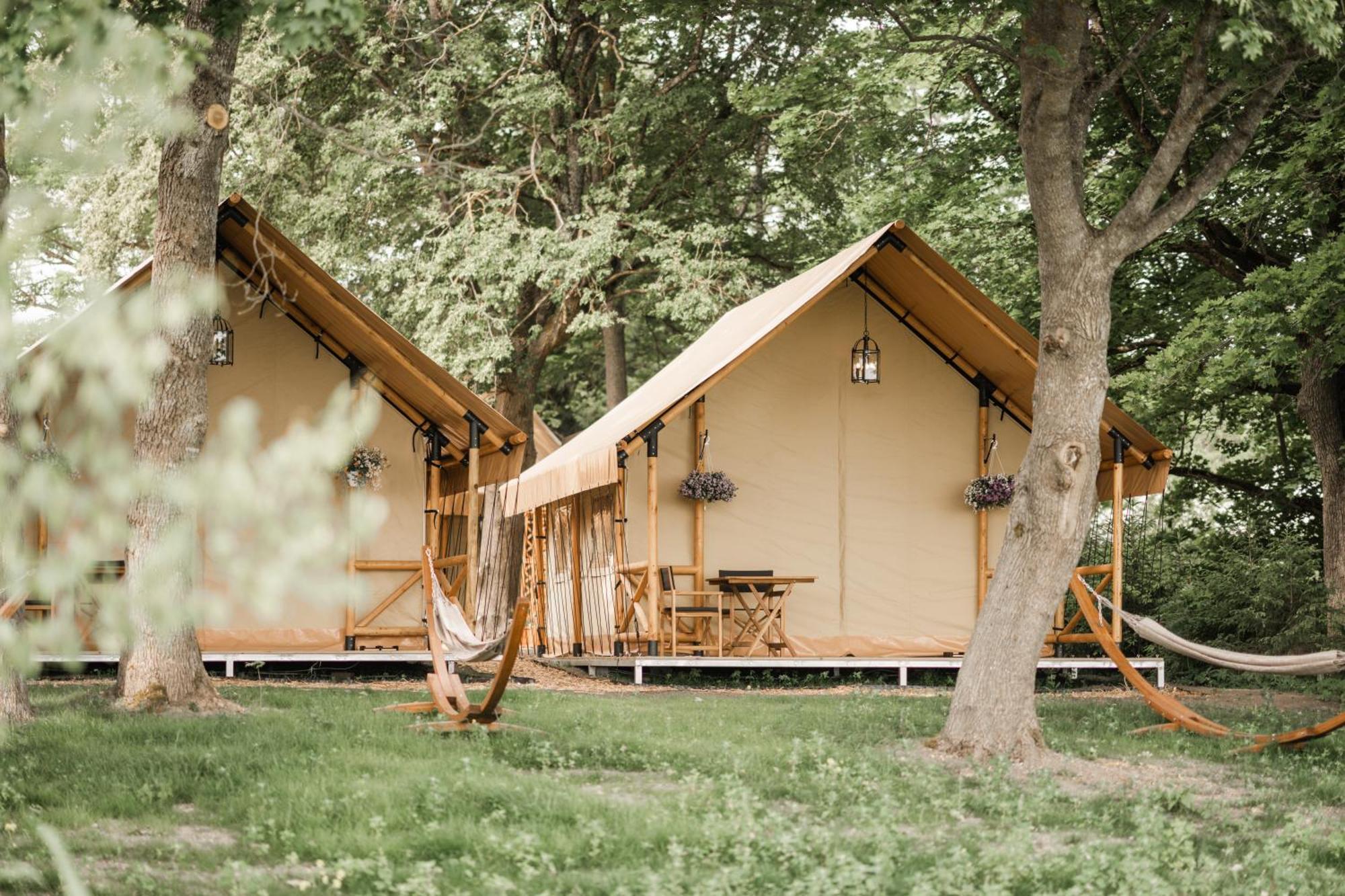 Mia Glamping Hotel Orissaare Bagian luar foto