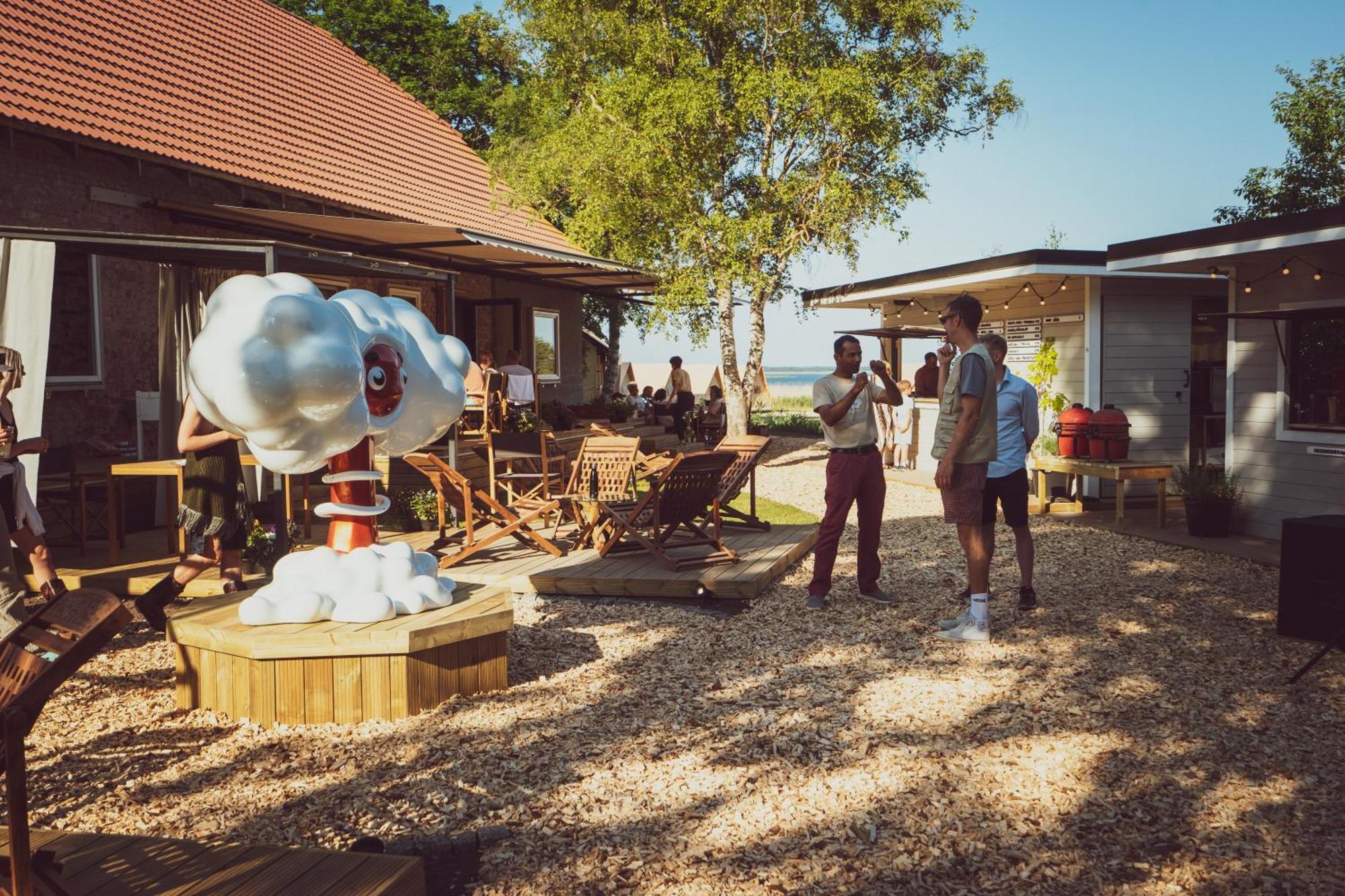 Mia Glamping Hotel Orissaare Bagian luar foto