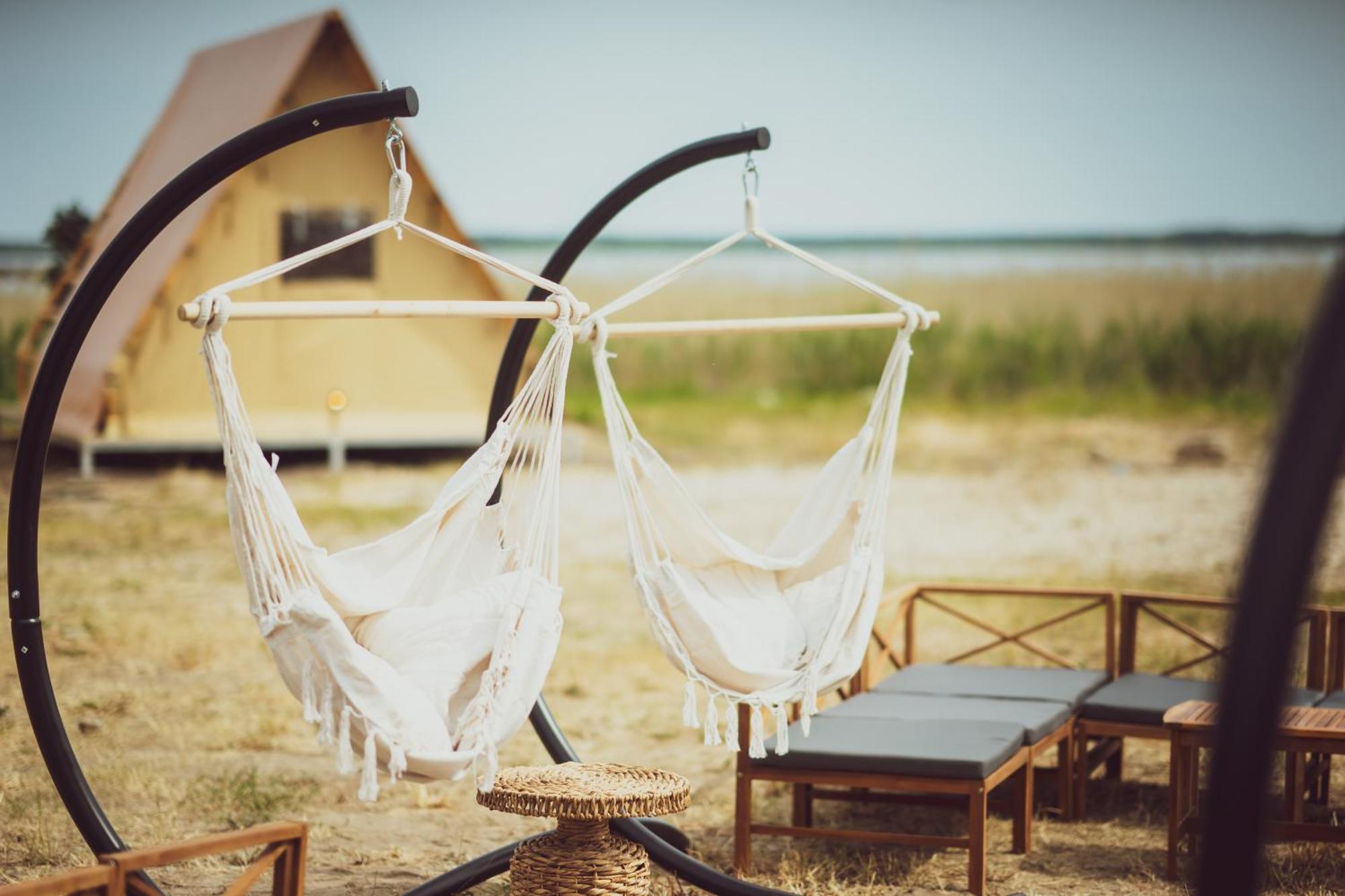 Mia Glamping Hotel Orissaare Bagian luar foto