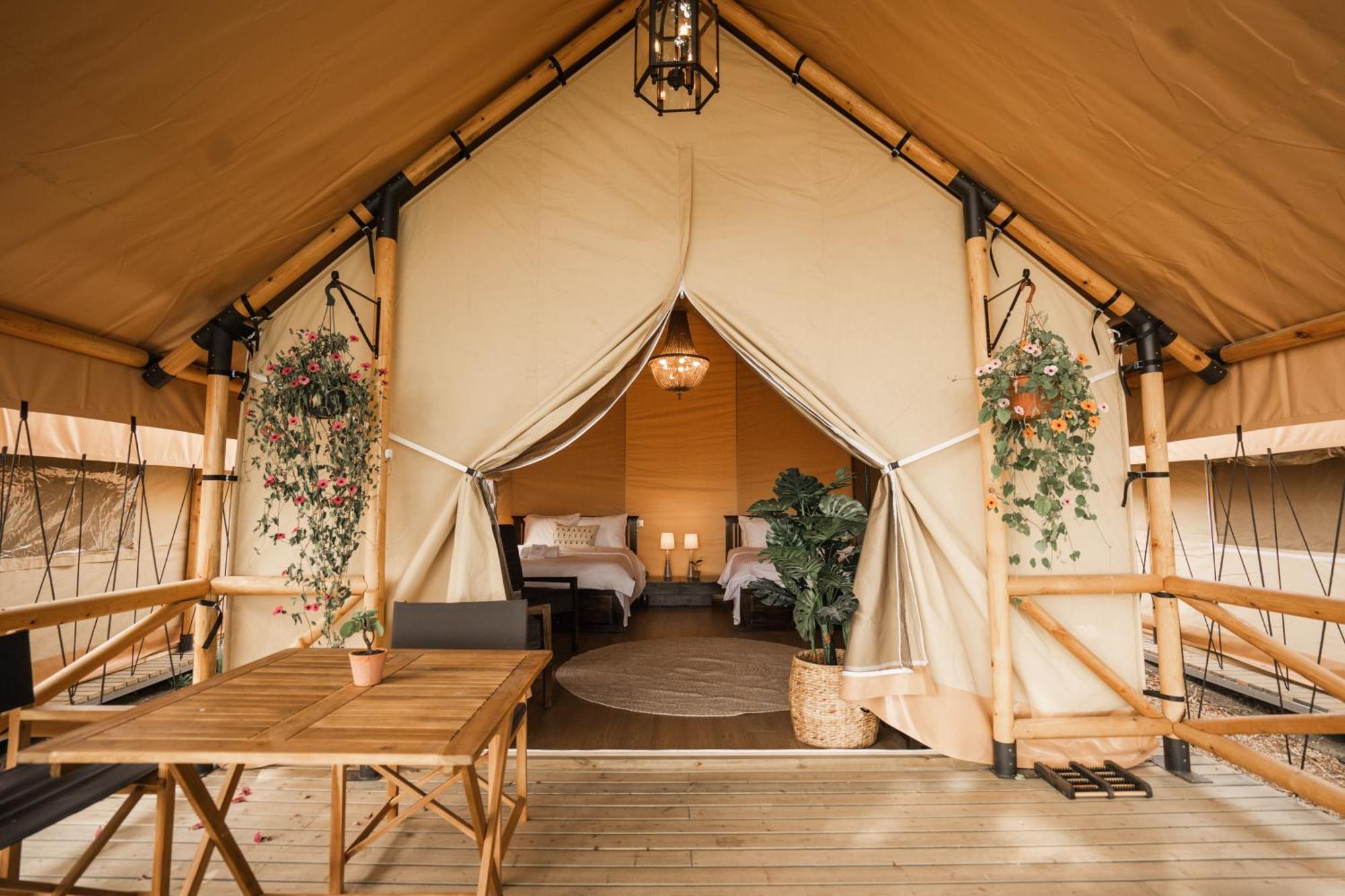 Mia Glamping Hotel Orissaare Bagian luar foto