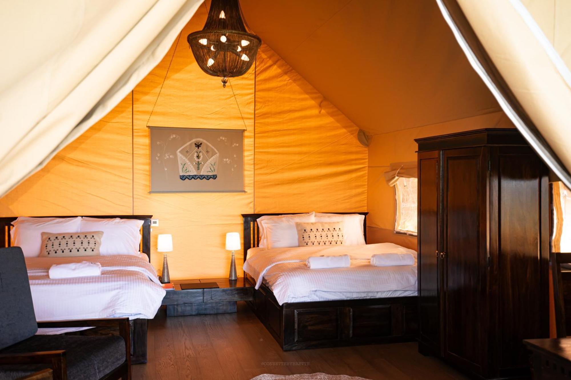 Mia Glamping Hotel Orissaare Bagian luar foto